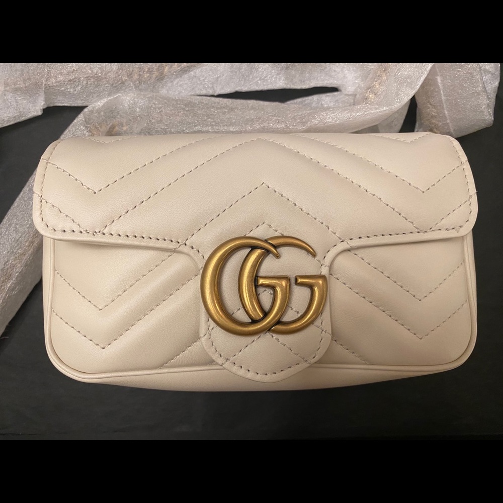 Gucci Marmont supermini bag